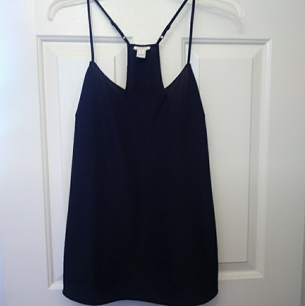 Black razorback tank top